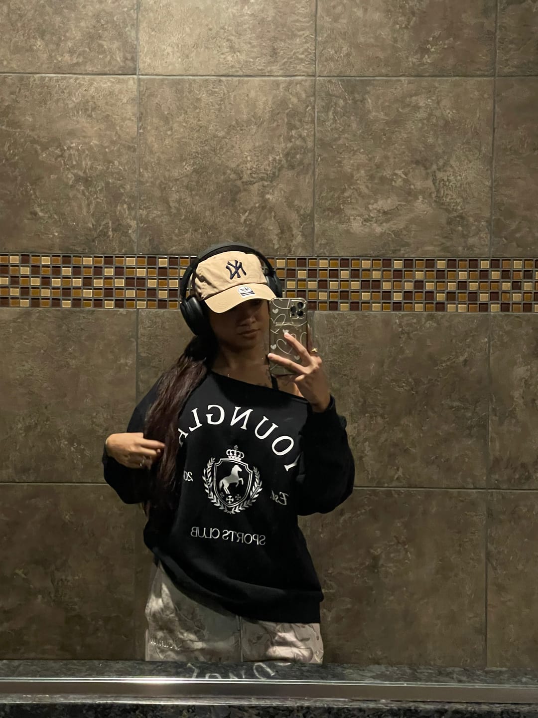 Customer photo review of W5158 - Off-shoulder Pullover