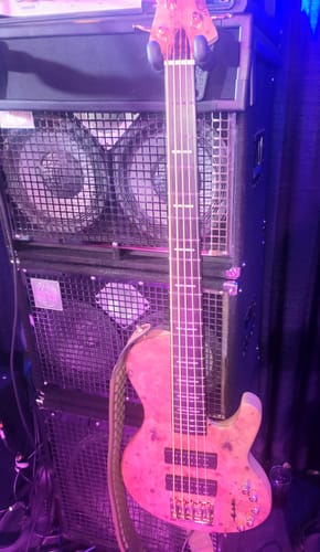 Customer photo review of [NEW] ZERO-G Pro: Guitar & Bass Strap