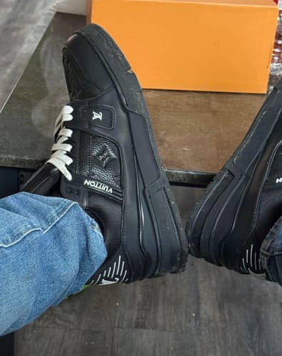 Customer photo review of Louis Vuitton Trainer