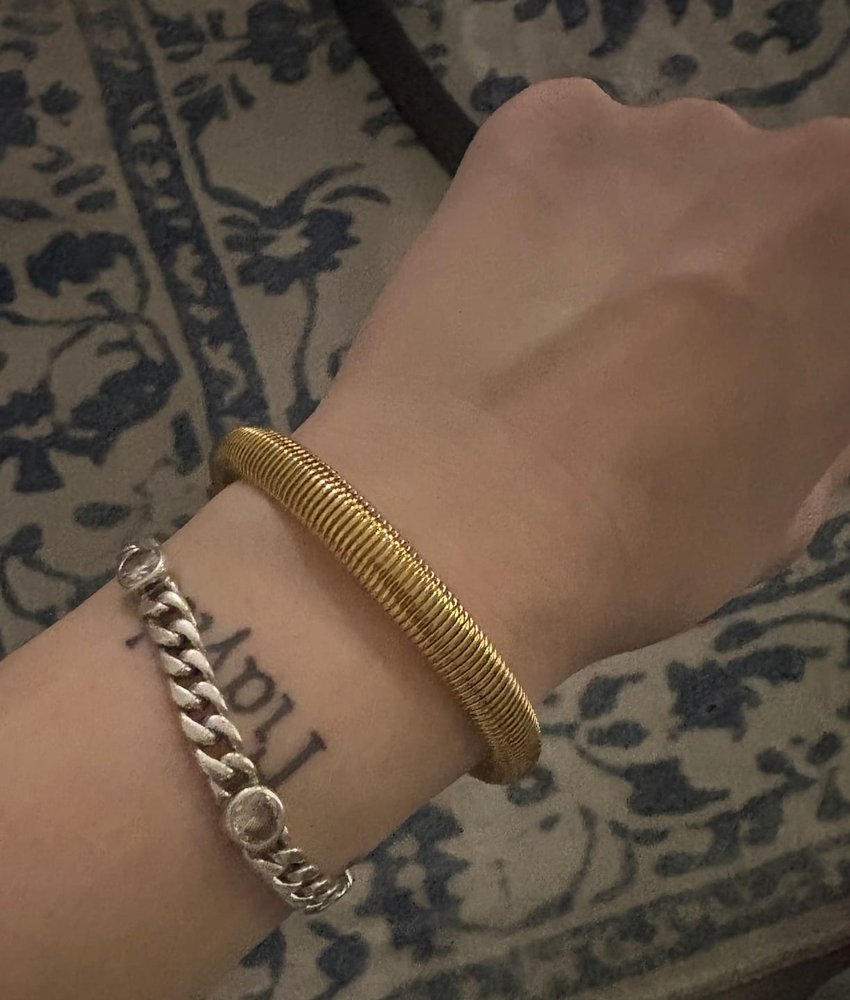 Customer photo review of Sabrina Armband | 18K vergoldet