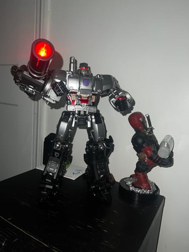 Customer photo review of Megatank MT01B MT-01B Monocrat ( Megatron) Original Painting Version 34cm / 13.4"