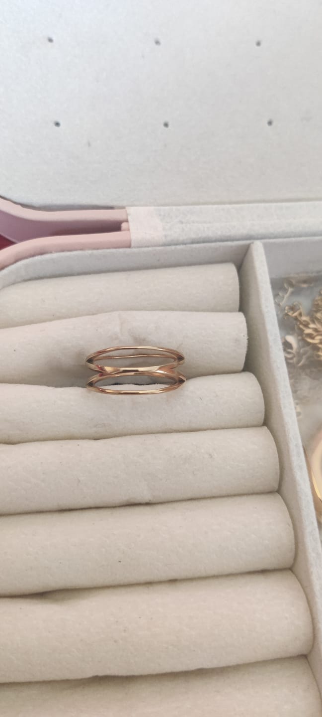Customer photo review of Twist Cross Cage Ring