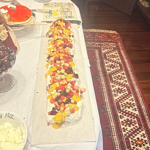 Customer photo review of The Banquet Pavlova