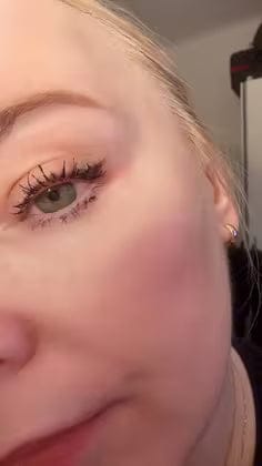 Customer photo review of 3D Curl & Volume Mascara met Metalen Borstel – Waterproof & Veegvast