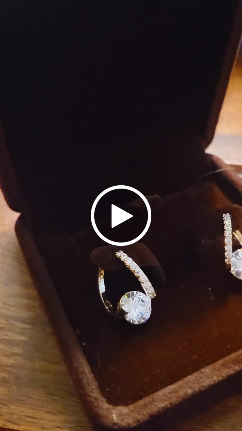 Customer video review of Nevaeh Earrings