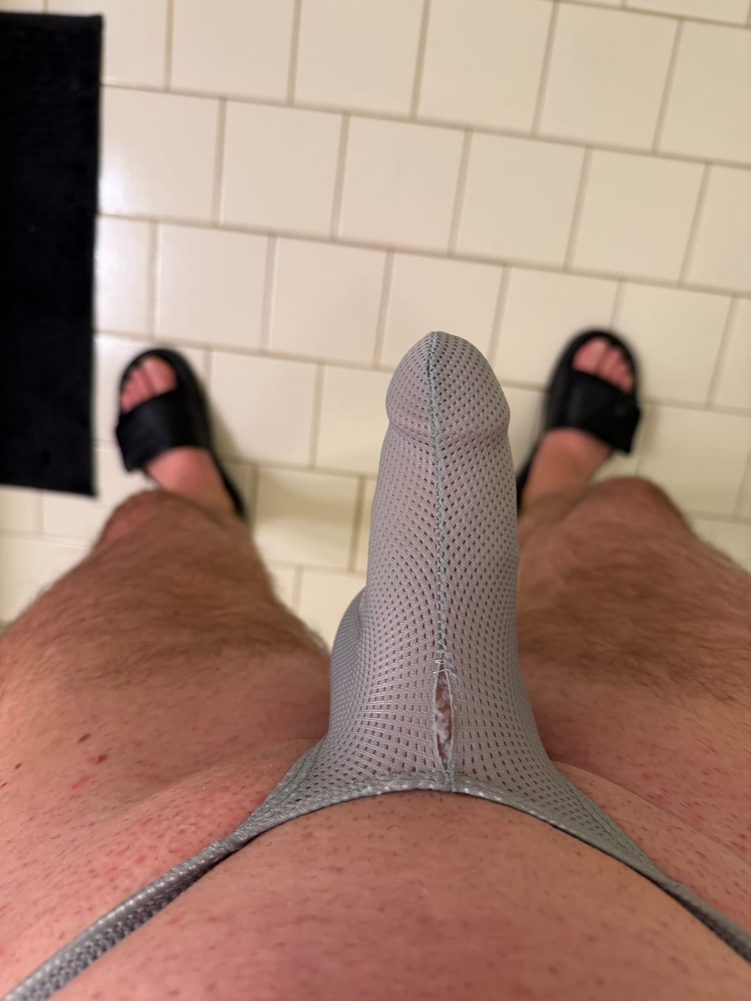 Customer photo review of Men's Low-Rise Sexy Seamless Comfort Lightweight Briefs