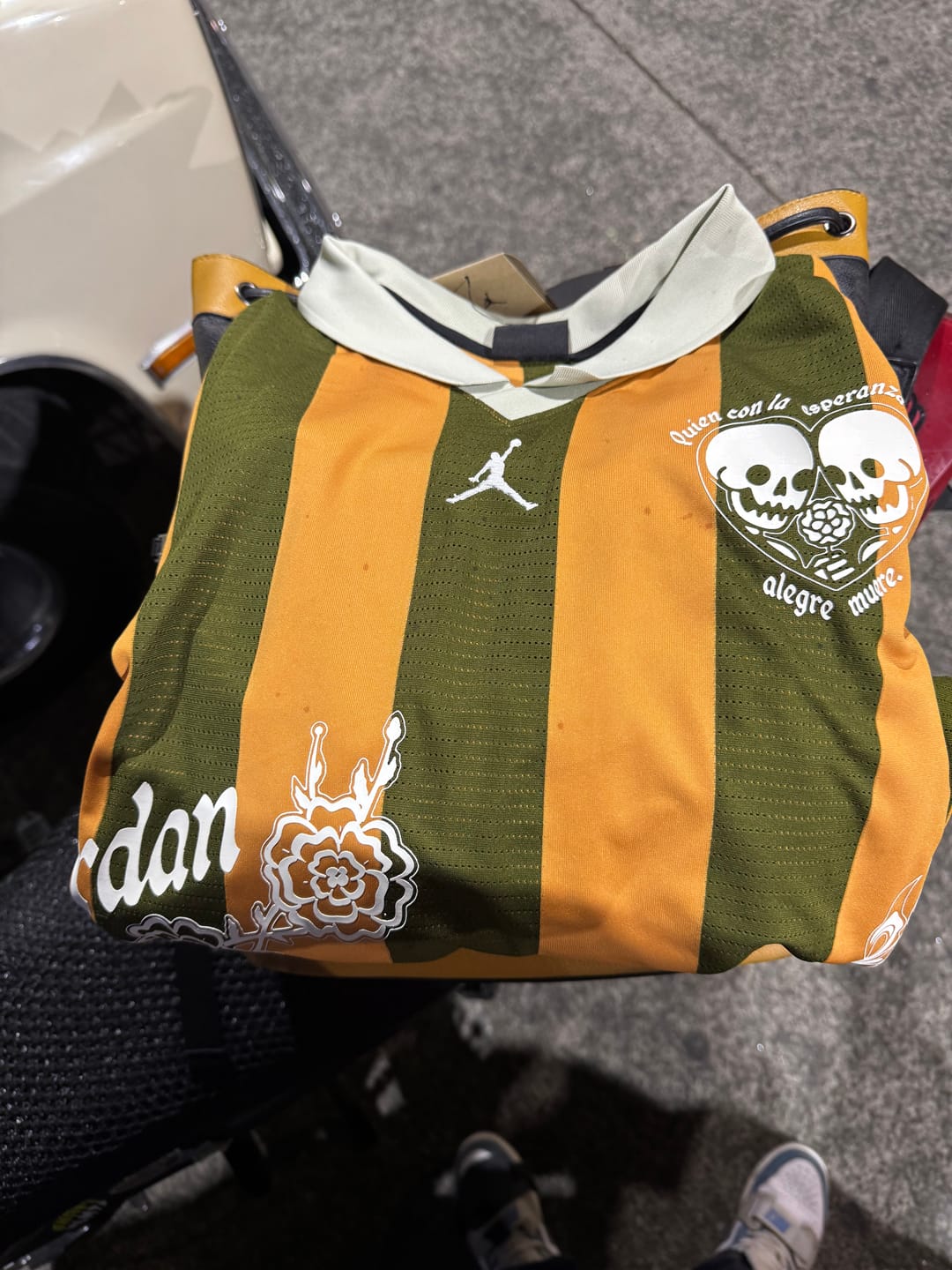 Customer photo review of Jordan Brooklyn Goalie Top "Somos Eternos"