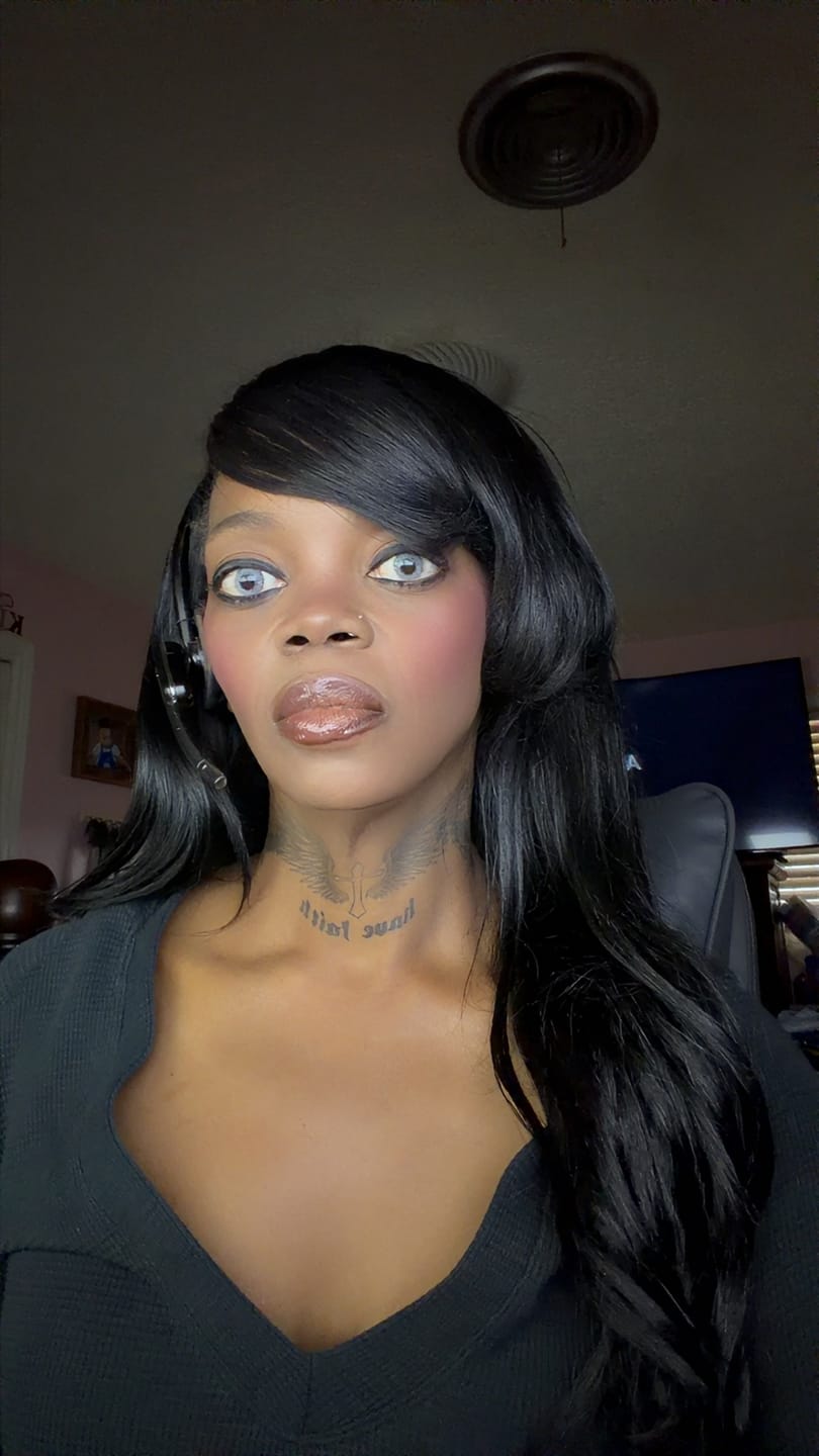 Customer photo review of FANTASY SNOW FLAKE Prescription Colored Contact Lenses