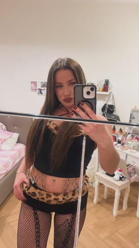 Customer photo review of Leopard print halter fluffy beaded short pant set
