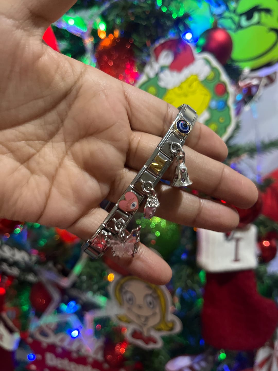 Customer photo review of Charm Ojo suerte