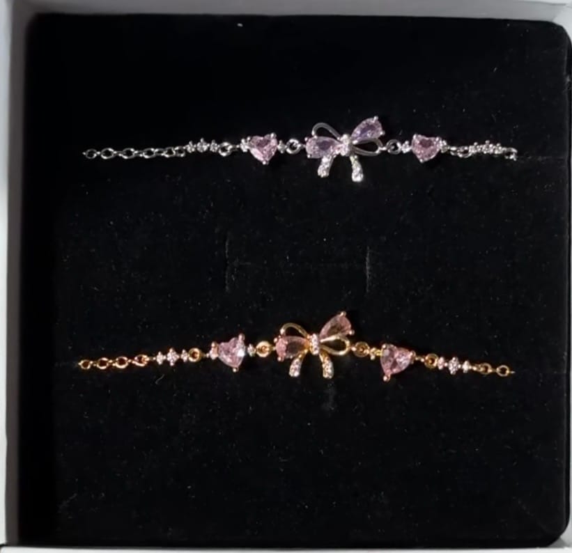 Customer photo review of Bow Bracelet