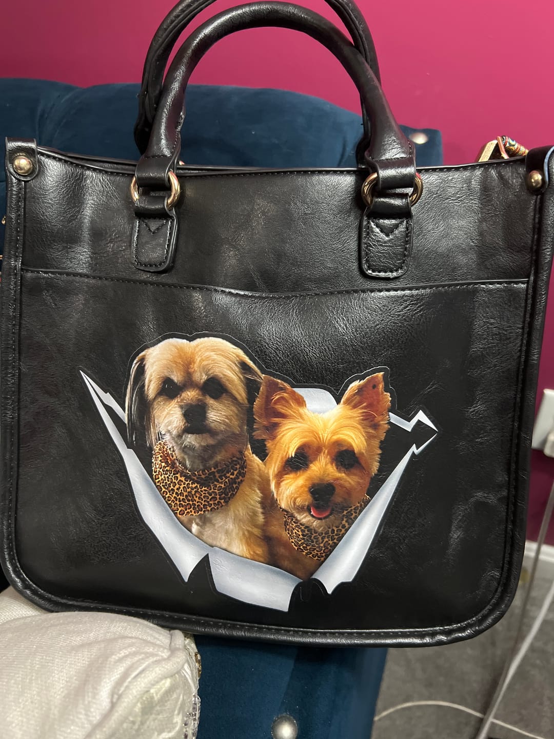 Customer photo review of Personalized  PetPeek Handbag With Your Pet's Photo V3
