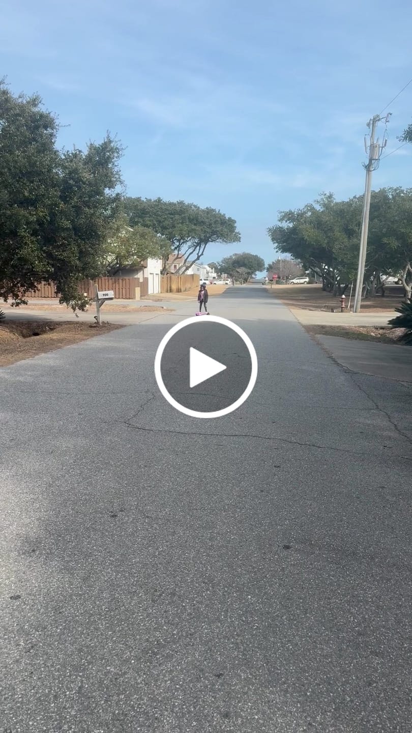 Customer video review of Gyroor G13 Balancing Scooter For Kids With Bluetooth