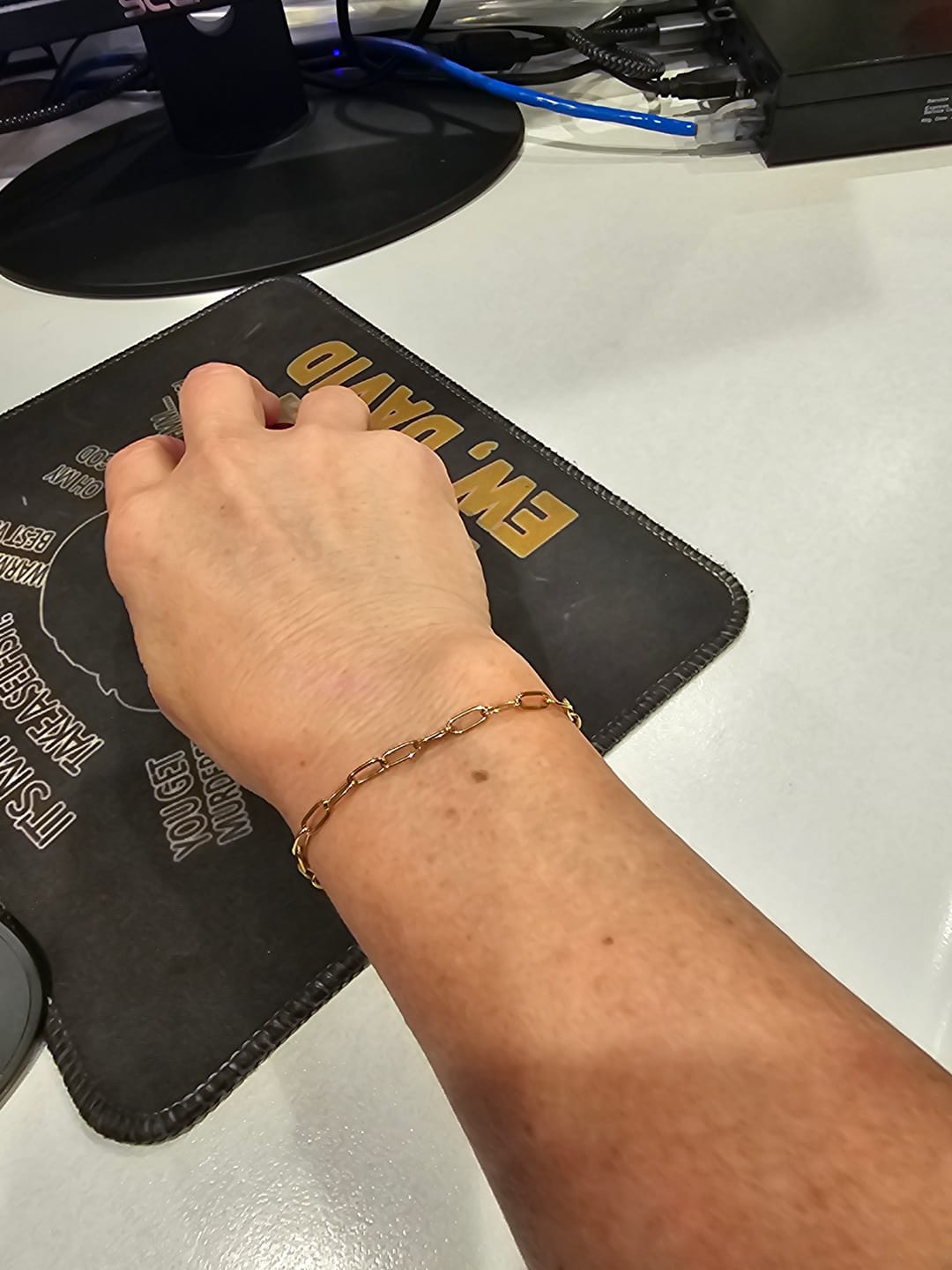 Customer photo review of Tulum Chunky Paperclip Bracelet