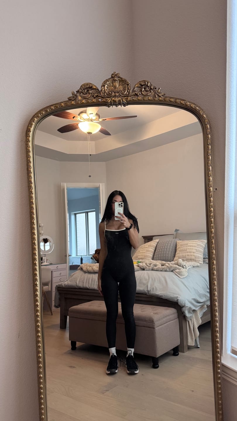 Customer photo review of The Onesie / Black-Cream