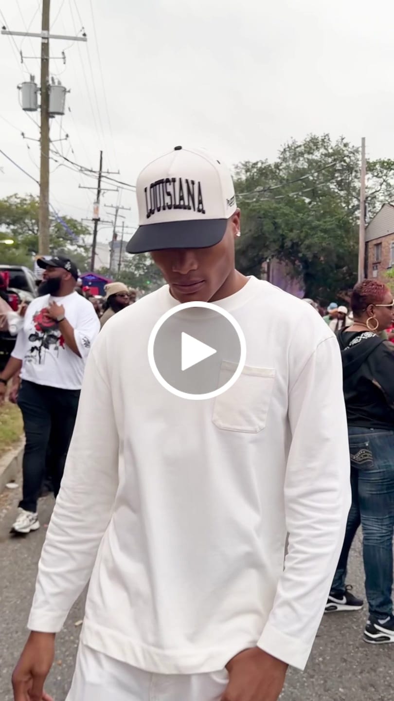 Customer video review of LOUISIANA SNAPBACK - OFF WHITE EDITION