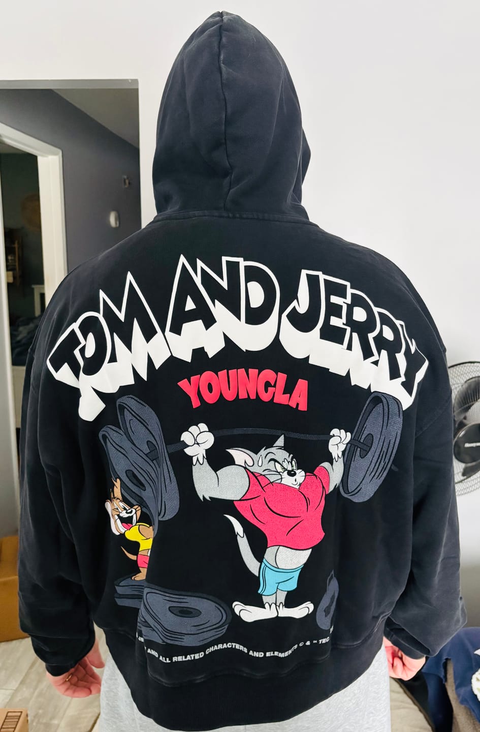 Customer photo review of 5047 - Tom & Jerry Pullover
