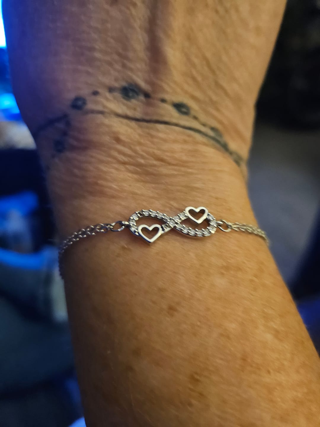 Customer photo review of (Almost Sold Out) Always Keep Me In Your Heart - Bracelet For Daughter