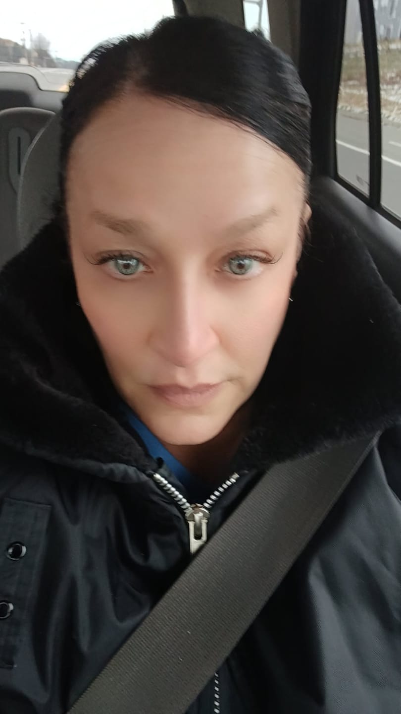 Customer photo review of Perla Green Prescription Colored Contact Lenses