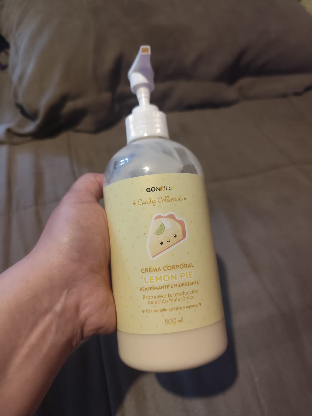 Customer photo review of Crema de Cuerpo Reafirmante e Hidratante Pie de Limón 500 ml