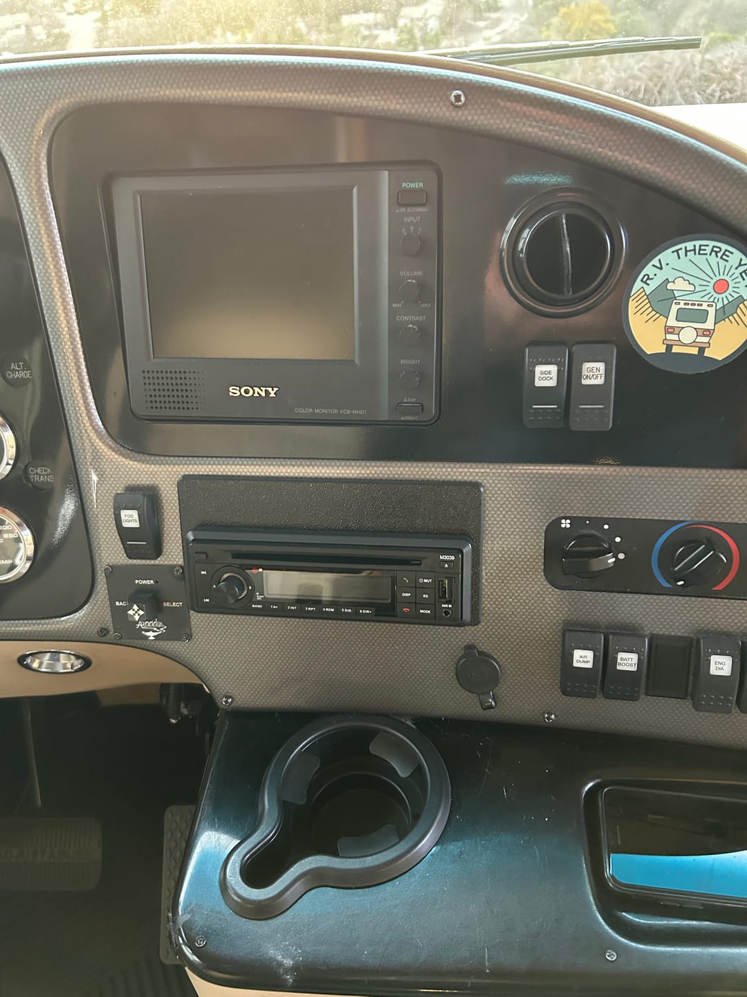 Customer photo review of Linear Series M3039 | Single DIN AM/FM & BT/DVD In-Dash Multi-Zone Receiver