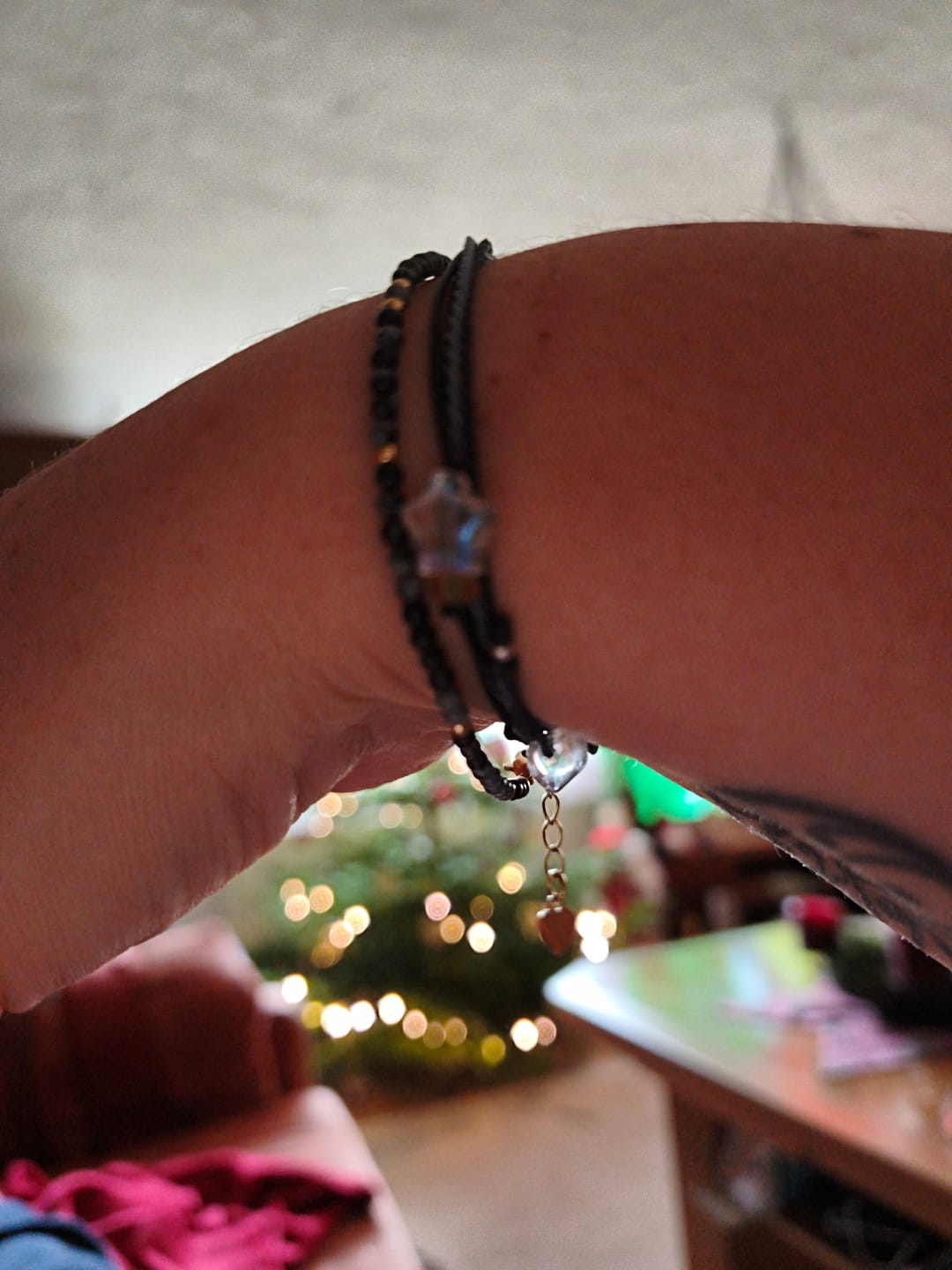 Customer photo review of Obsidian Armband - Schneeflocken Obsidian