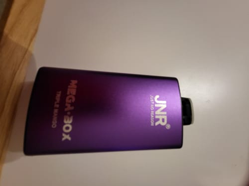 Customer photo review of JNR - Mega Box 25K bouffées - 2% de Nicotine - Puff Jetable / Vape Disposable