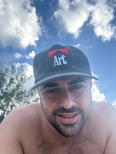 Customer photo review of Art Hat Vintage Black (Unstructured)
