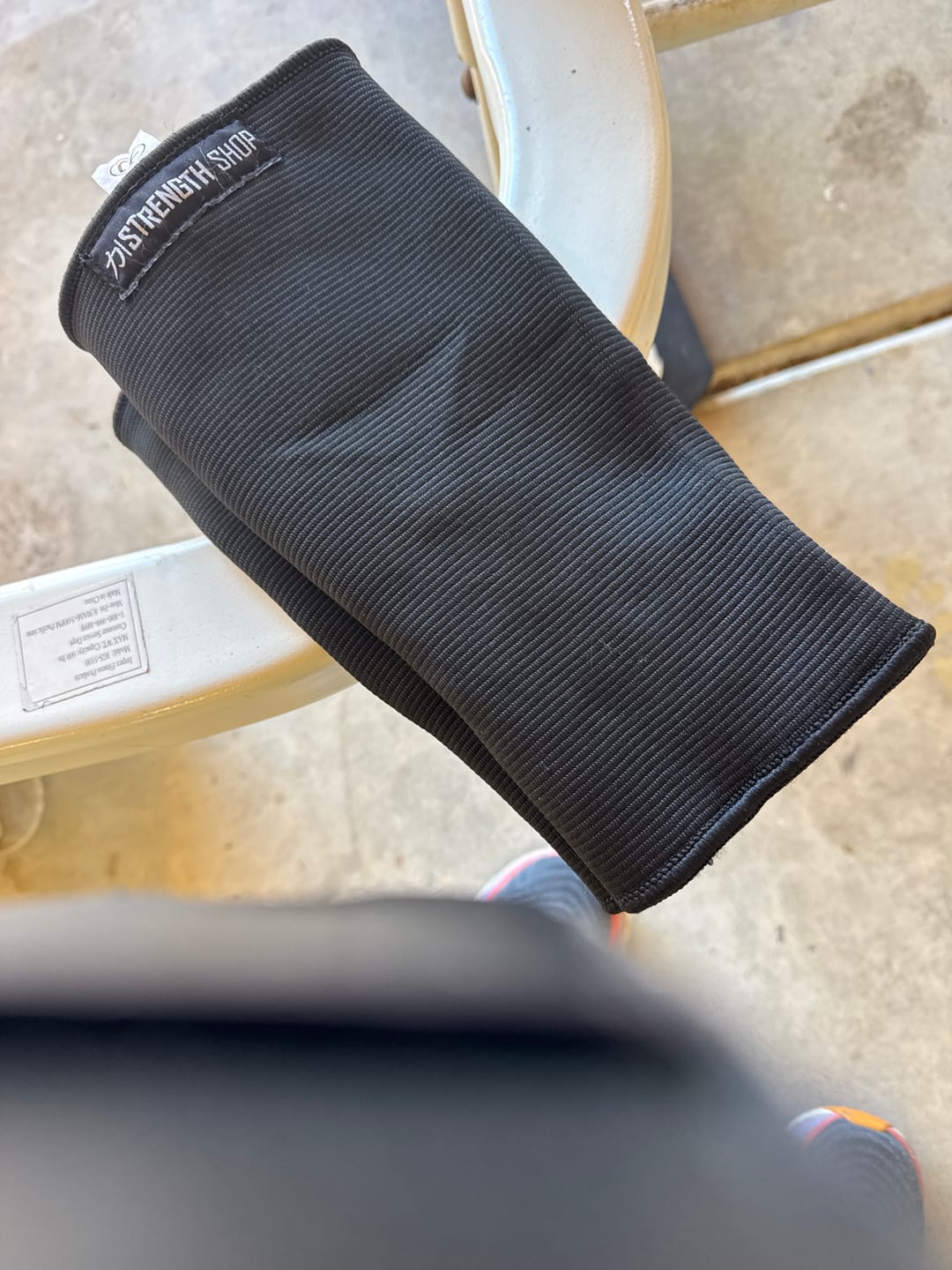 Customer photo review of Thor Knee Sleeves - Double Ply - Black