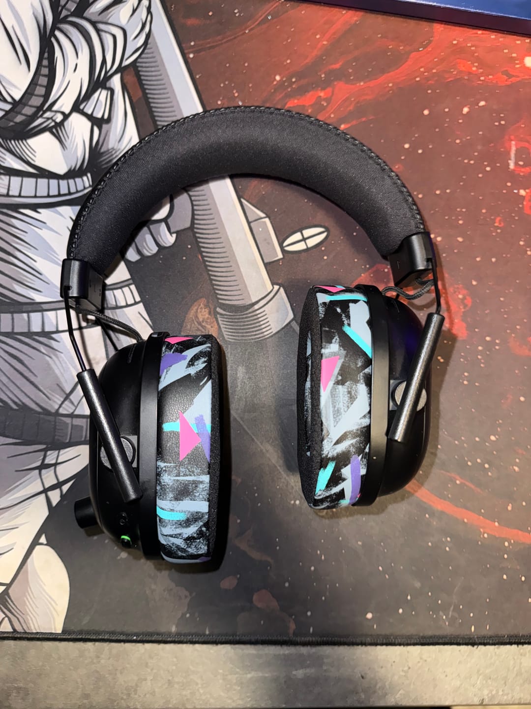 Customer photo review of Razer Blackshark V2 Pro 2023 Earpads - WC FreeZe Cooling Gel