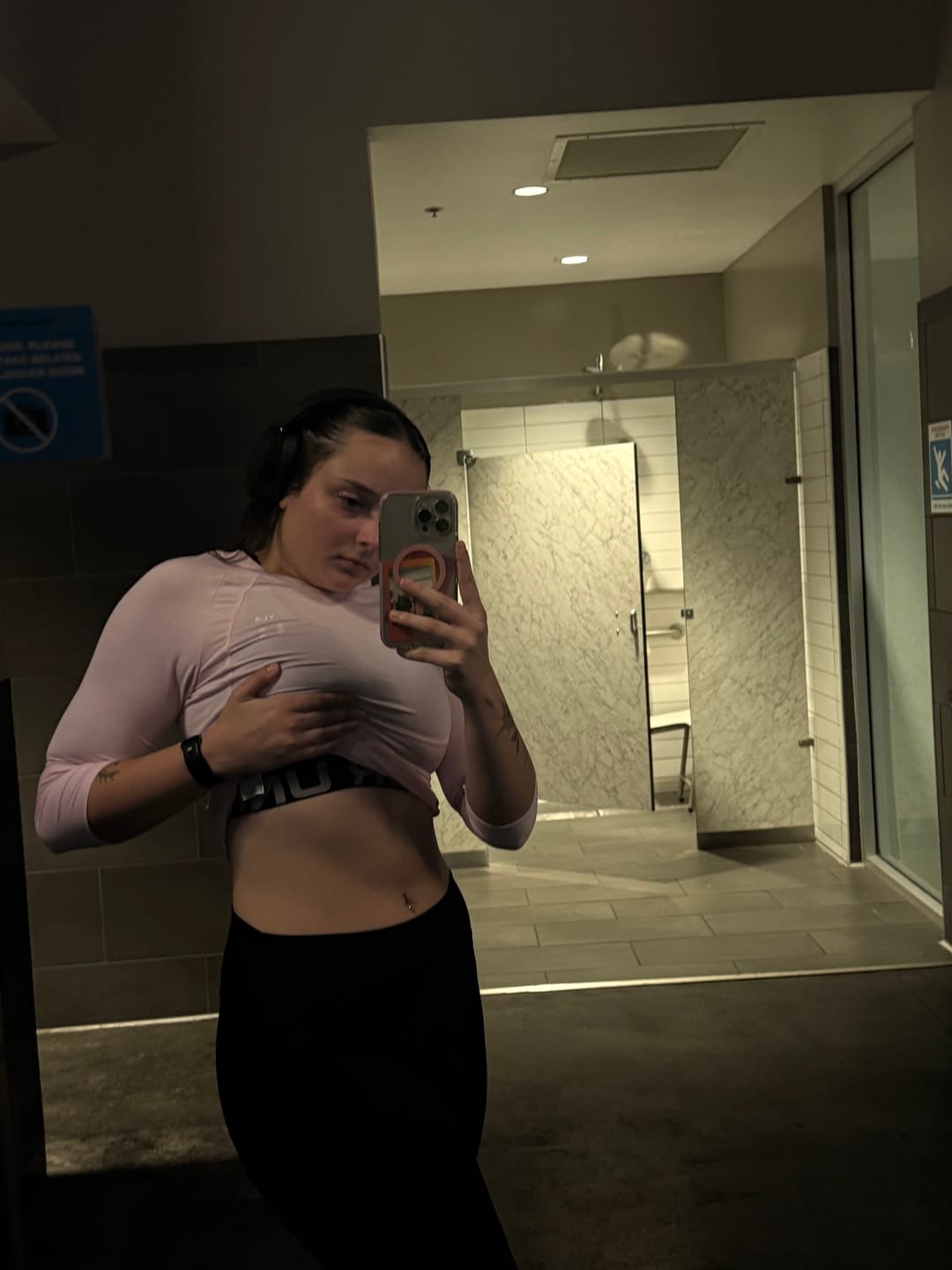 Customer photo review of W4232 - Motion Long Sleeve Top