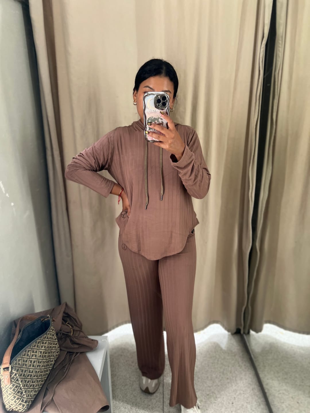 Customer photo review of Pack Capuccino: 01 set overtrip + 01 set agora (casaca, cargo, polera y palazzo)