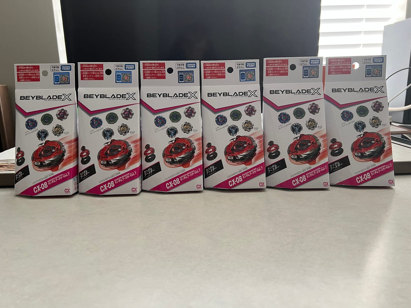 Customer photo review of [Back-Order Jan 10th]Takara Tomy Beyblade X CX-08 CerberusFlame W5-80WB Vol 7 FullSet