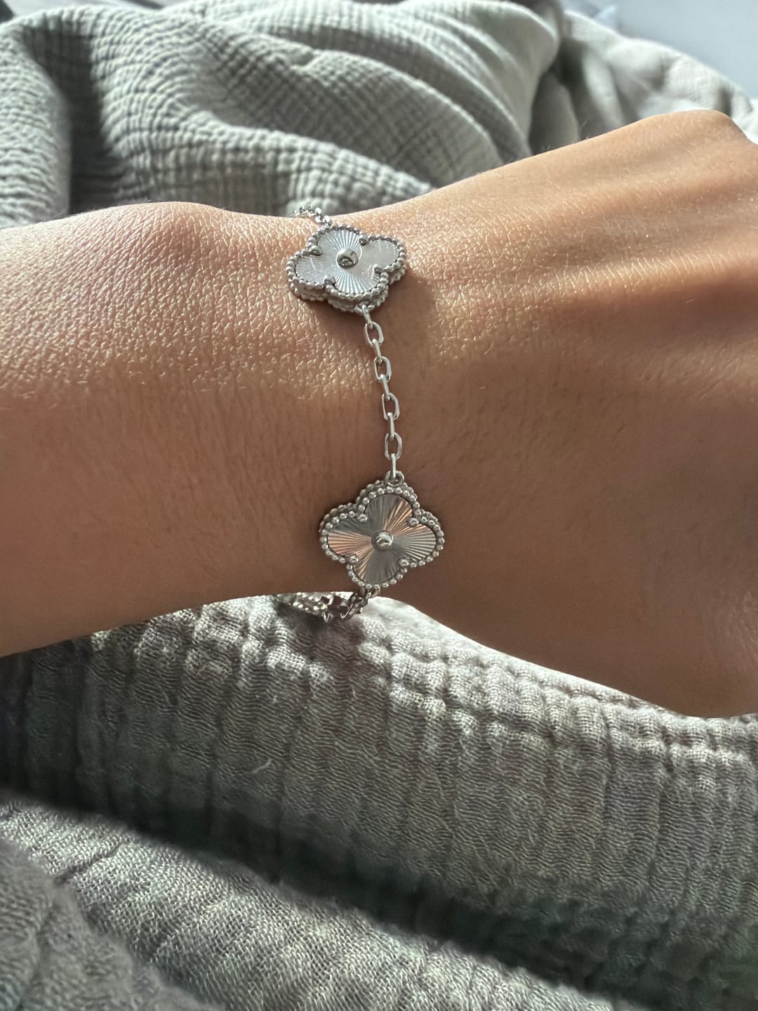 Customer photo review of 925 Silver, Lucky Clover Leaf Bracelet, 18K Gold Plated