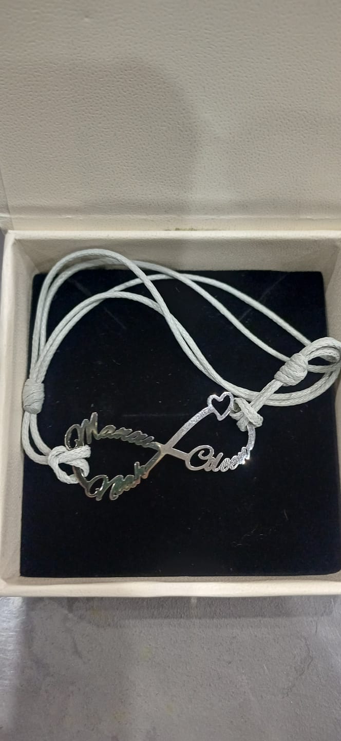 Customer photo review of Bracelet avec le signe de l'infini