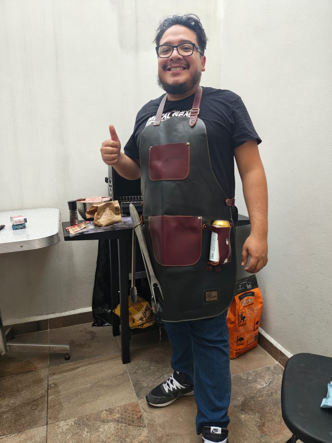 Customer photo review of Mandil Cuero Mod RIB EYE +Set porta Vasos Gratis
