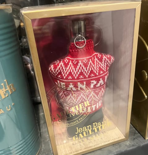 Reseña con foto de un cliente sobre Perfume Jean Paul Gaultier Le Male Lovely Holidays 125ml EDT