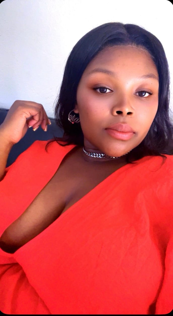 Customer photo review of Silver Era Logo Mini Hoops