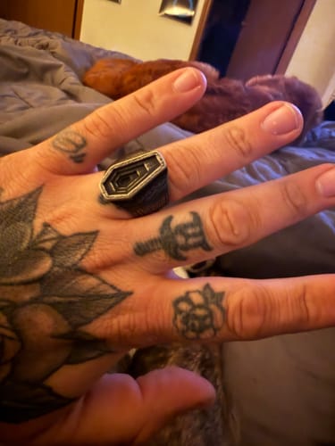 Customer photo review of GRAVES.