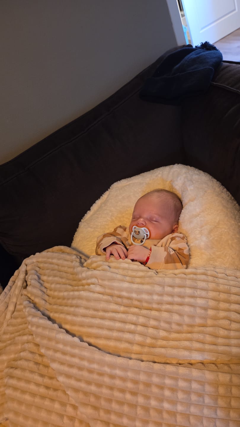 Customer photo review of Relax hoes voor voedingskussen teddy | Ecru