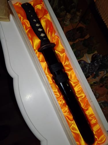 Customer photo review of Coiled Dragon Damascus Tanto