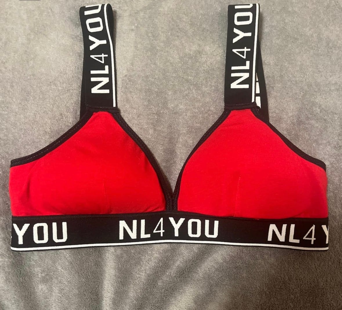 Customer photo review of Red & Black - Памучен бралет