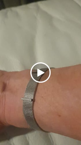 Customer video review of Mesh bracelet silver luxe