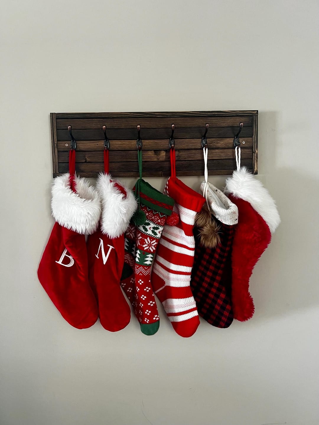 Customer photo review of Rustic Farmhouse Style Wooden Coat Rack - Weathered White