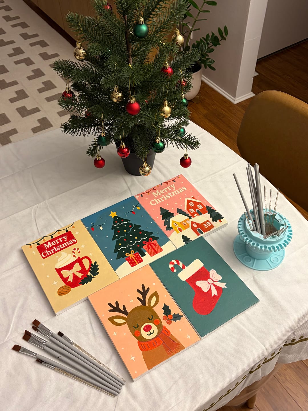 Customer photo review of 6 Mini Paintings -  Classic Christmas Set