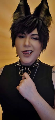 Customer photo review of Love and Deepspace Caleb Short Black Gray Hair Basic Wig