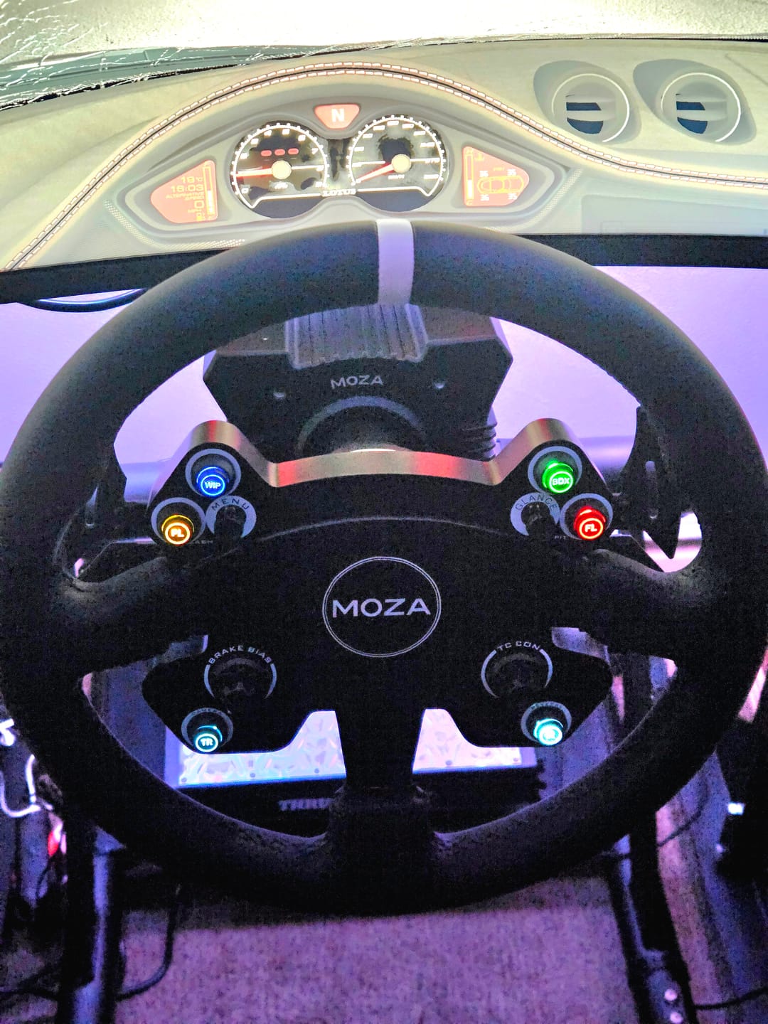 Customer photo review of MOZA RACING R9 V3 Wheel Base