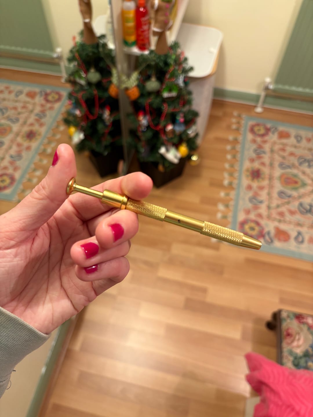 Customer photo review of Flatback Grabber tool