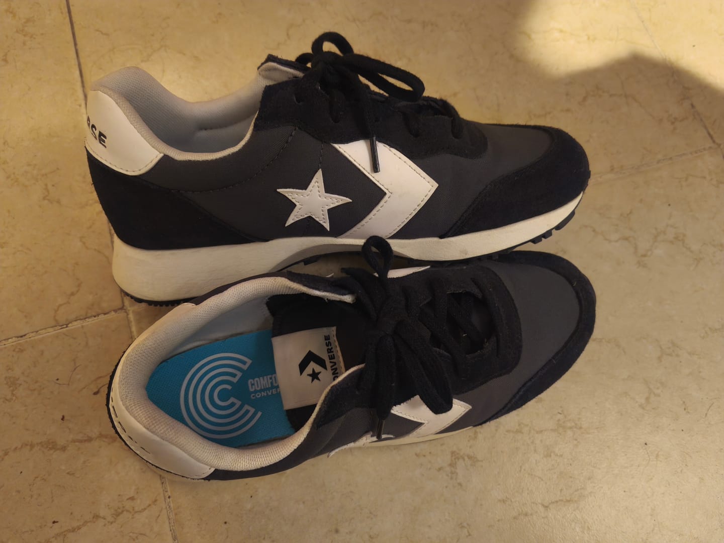 Customer photo review of Zapatillas Converse Omega Trainer OX Negro Gris