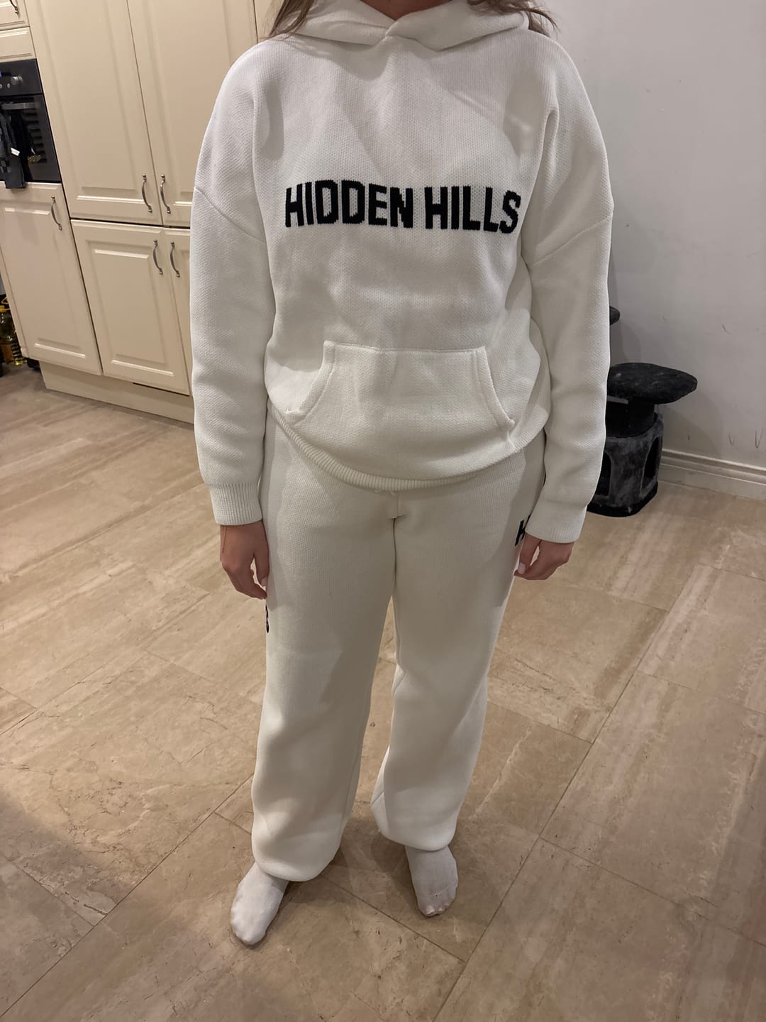 Customer photo review of KNIT SWEATPANTS OFF WHITE